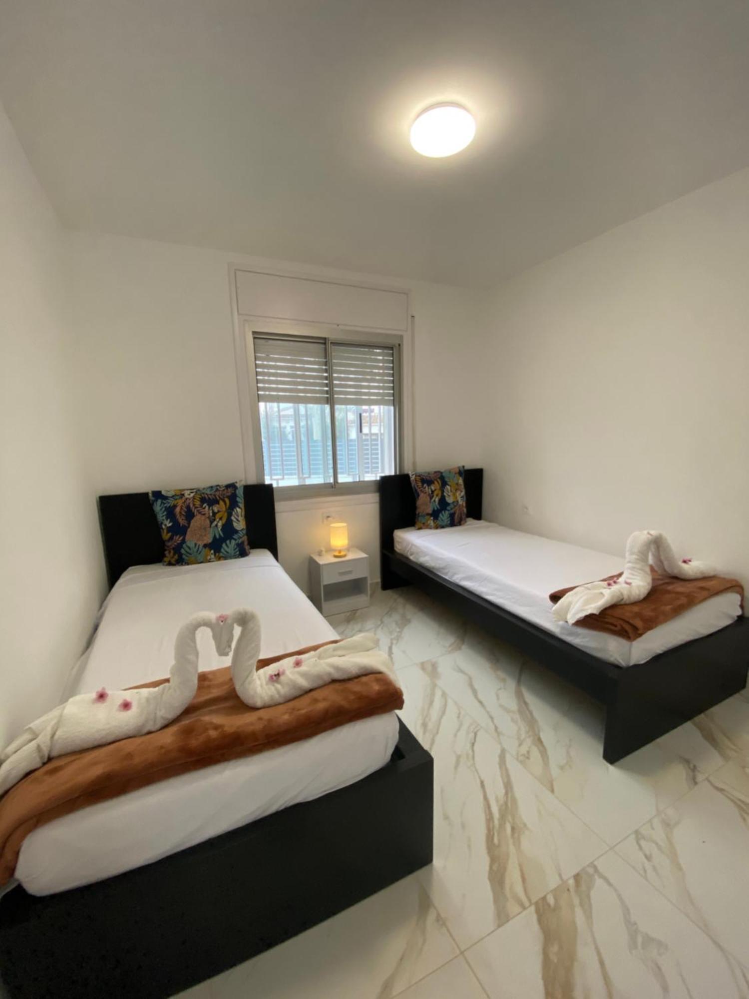 Requesens Playa Apartment Empuriabrava Exterior photo